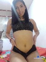 mia-queenss Camsoda livecam show performer room profile