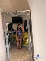 modest-modesty Camsoda livecam show performer room profile