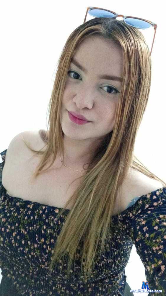 victoriarooss camsoda livecam performer profile