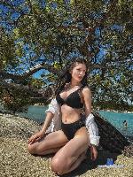 hazellgray Camsoda livecam show performer room profile
