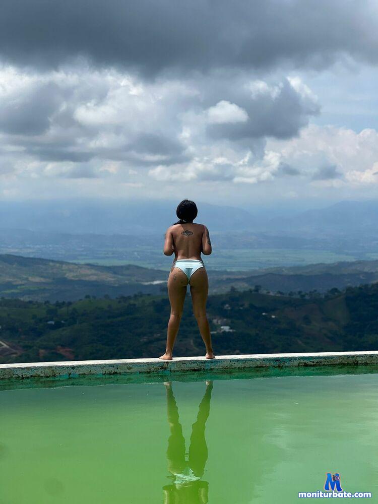 zhuyhong Camsoda performer 