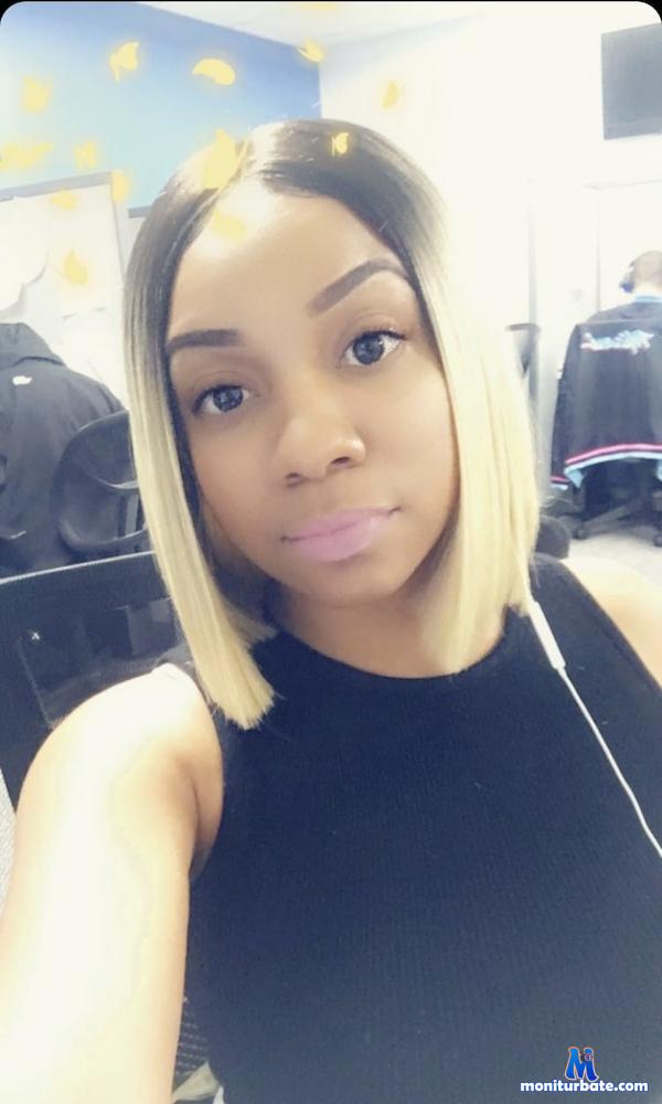 amywood69 camsoda livecam performer profile