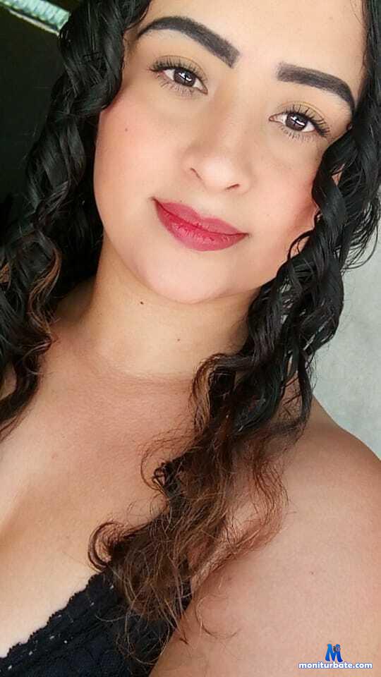 latina-katy camsoda livecam performer profile