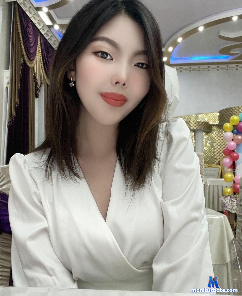 dzhuzong camsoda livecam performer profile