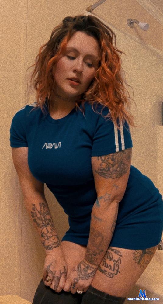 grungyhotmessmama Camsoda performer 