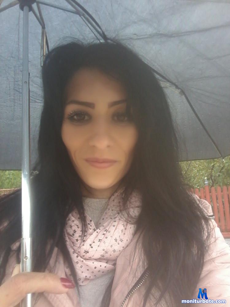 evacrisxxx camsoda livecam performer profile