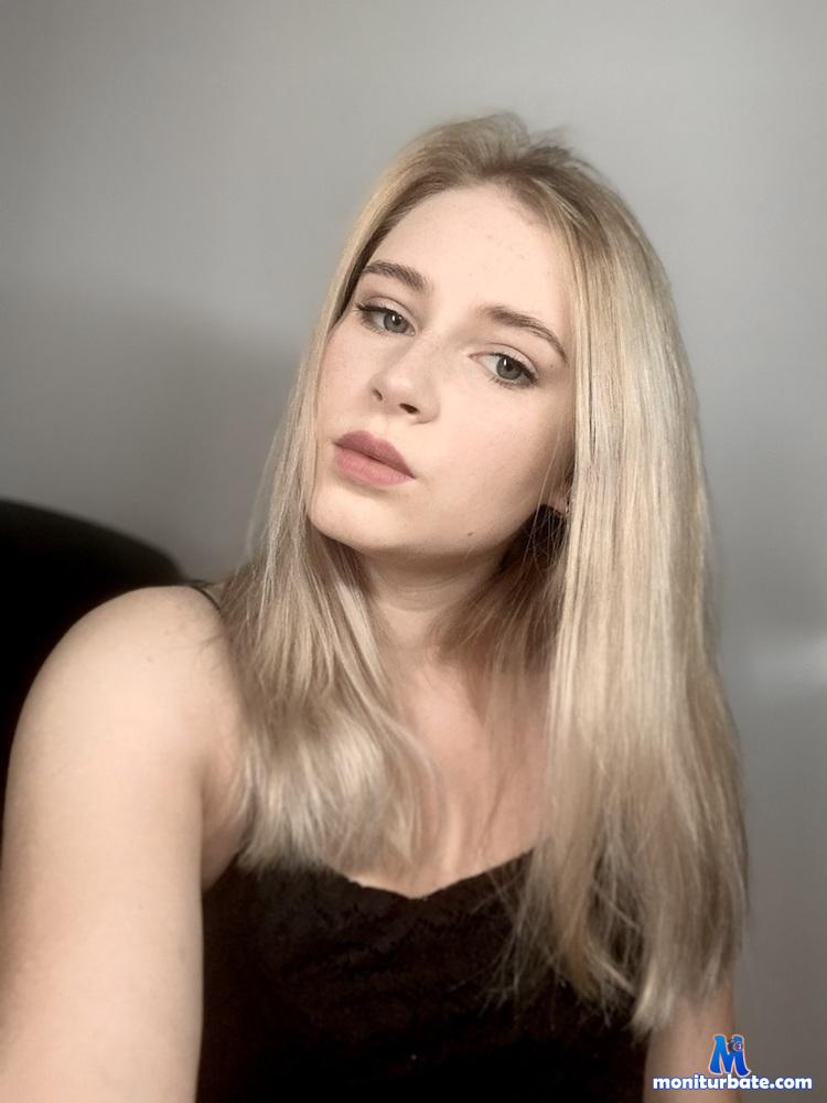 nicolebest Camsoda performer 