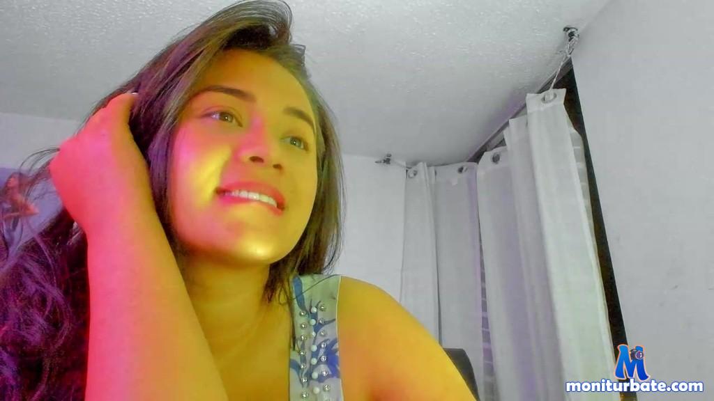 annastaciass Camsoda performer latina big-tits curvy feet toys squirter lesbian