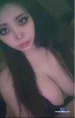 trixiebby Camsoda livecam show performer room profile