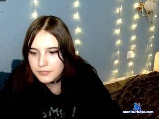 lousbreek camsoda livecam performer profile