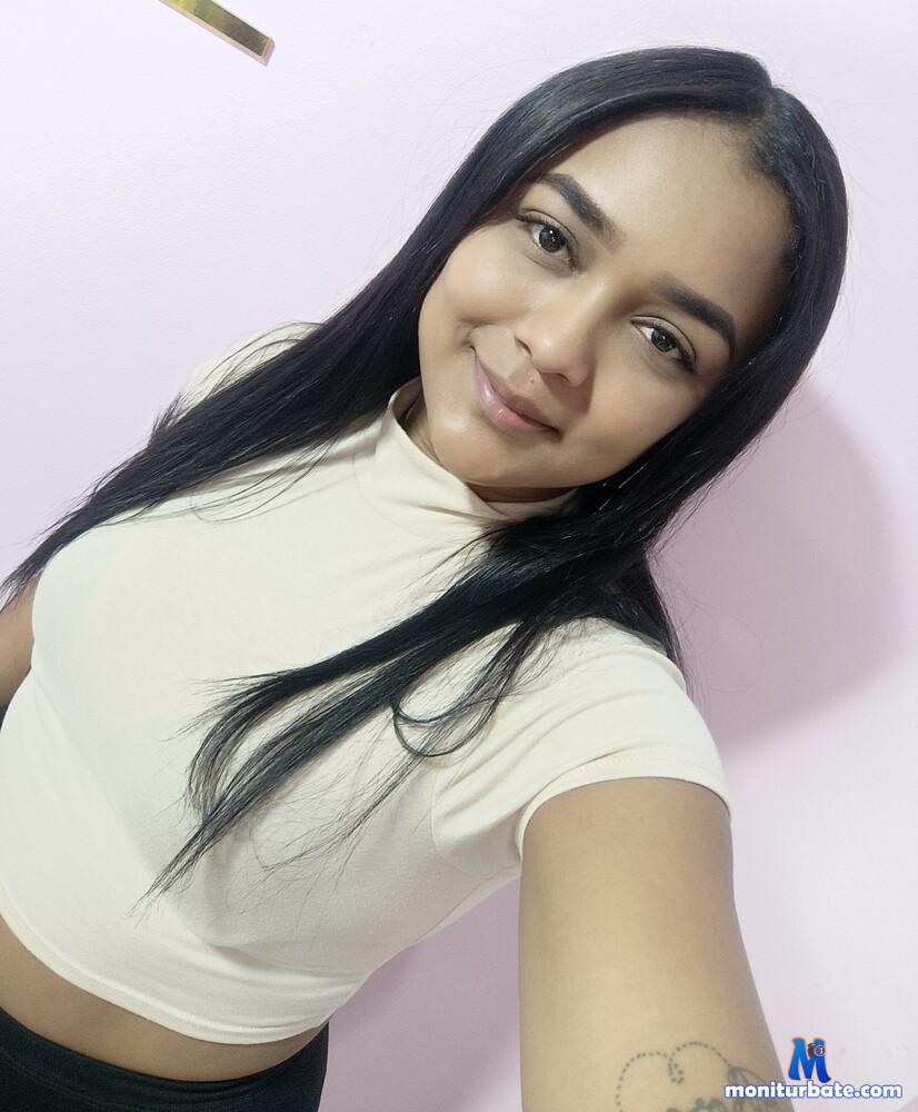 scarlettt-18 camsoda livecam performer profile