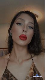 darcyparez Camsoda livecam show performer room profile