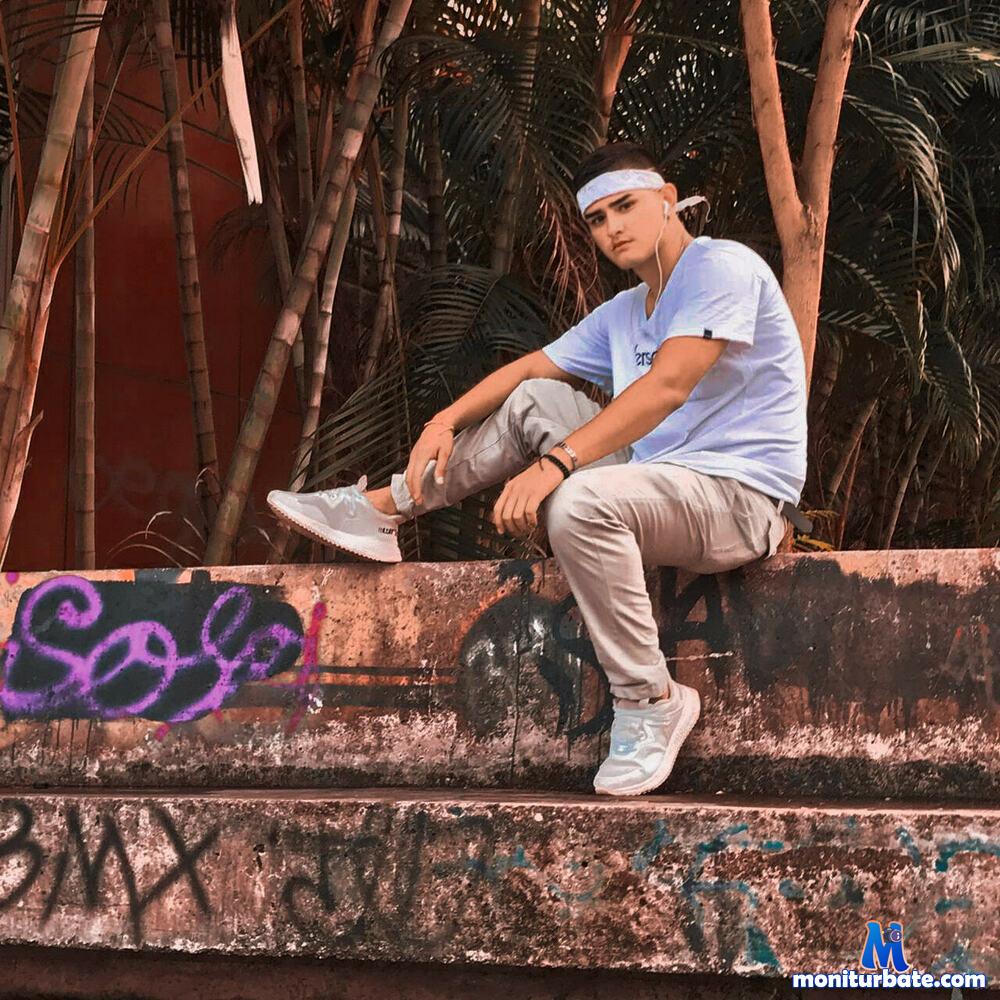 gentlemann22 Camsoda performer 