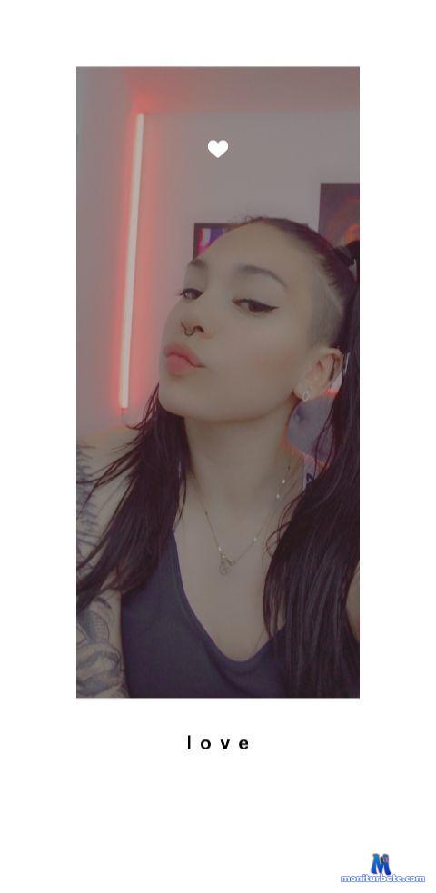 wanda-13 Camsoda performer 