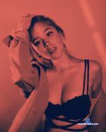 dutchessravenna Camsoda livecam show performer room profile