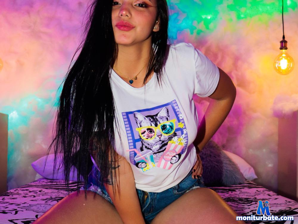 karli-sw camsoda livecam performer profile