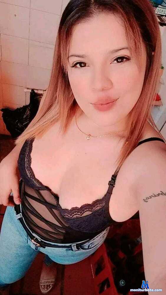lunasophiax camsoda livecam performer profile