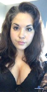 elle-love55 Camsoda livecam show performer room profile