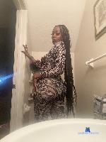 lolabih Camsoda livecam show performer room profile