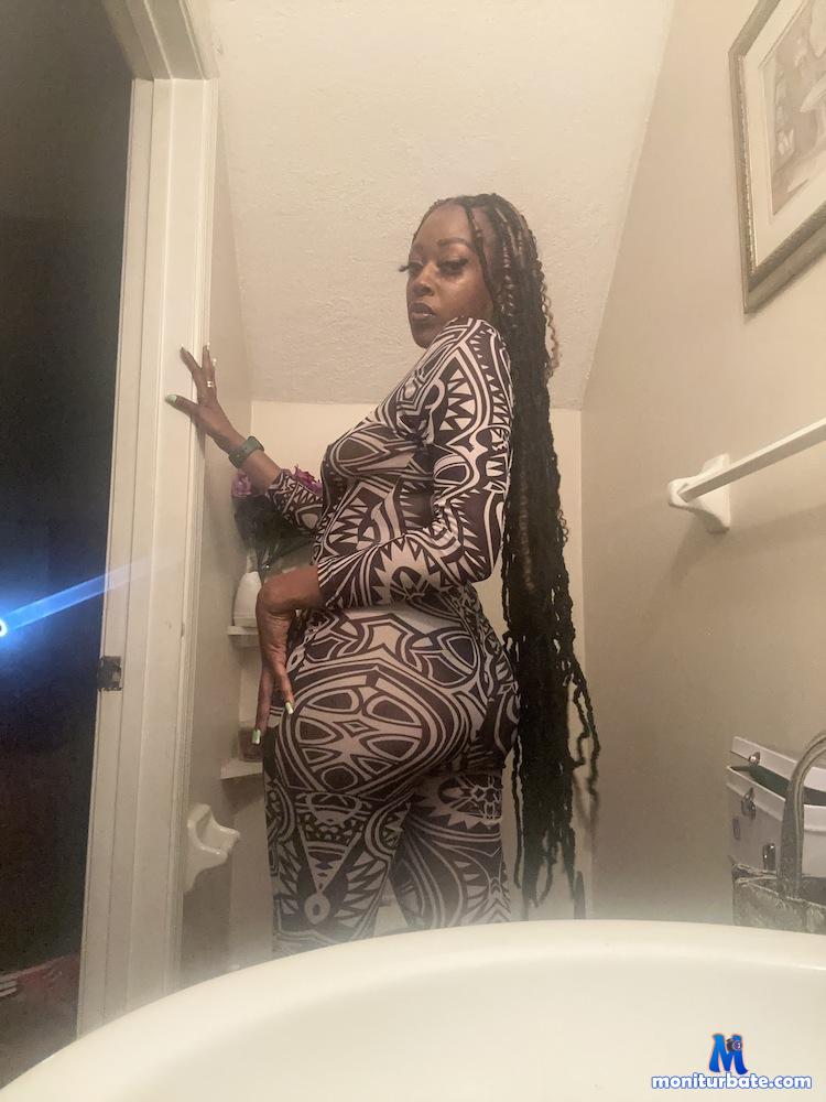 lolabih camsoda livecam performer profile