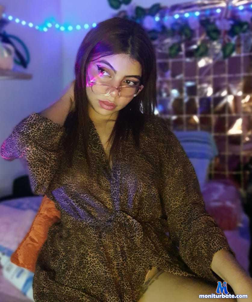 cooraalinee camsoda livecam performer profile
