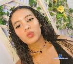 cute-kriss Camsoda livecam show performer room profile
