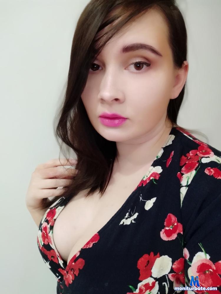 louisianmoom camsoda livecam performer profile