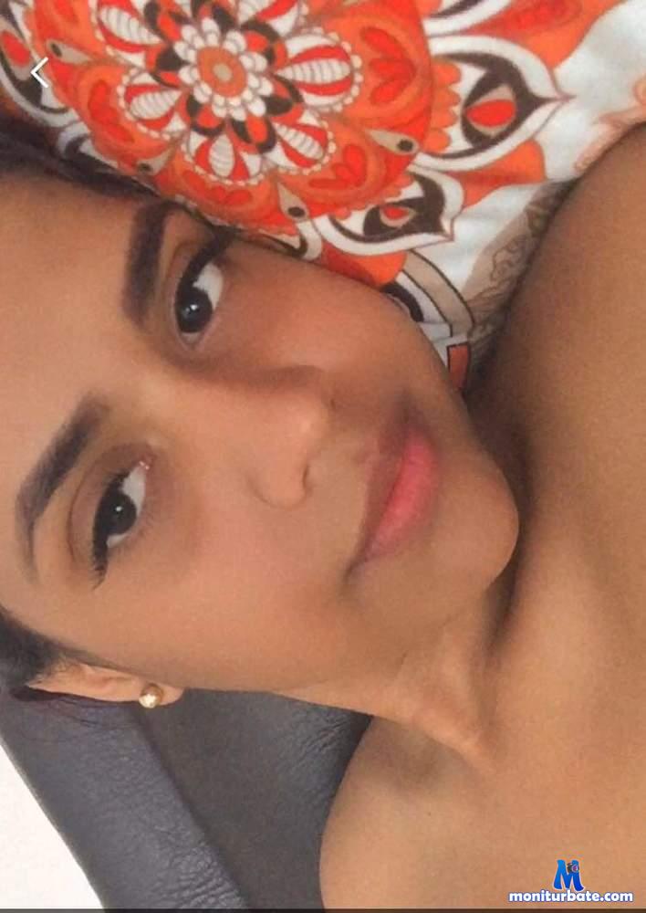 yajaira-creams Camsoda performer 