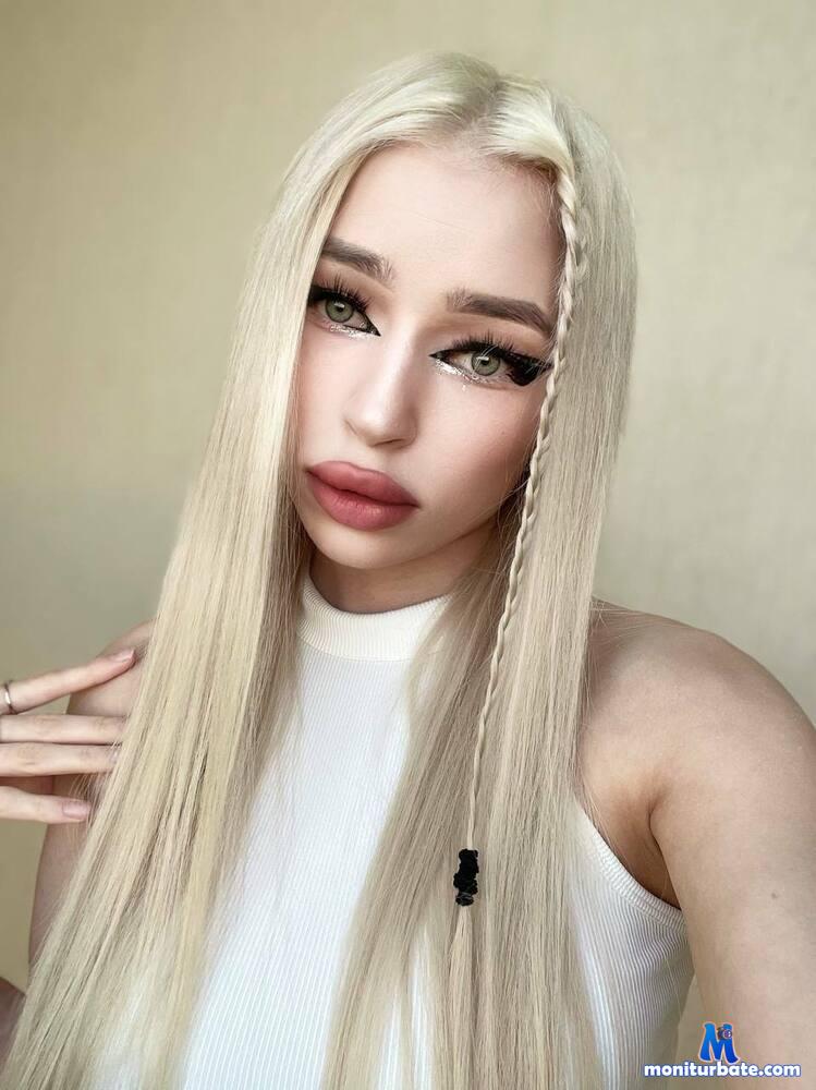 wendyblare camsoda livecam performer profile