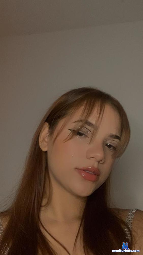 annyy1 Camsoda performer 
