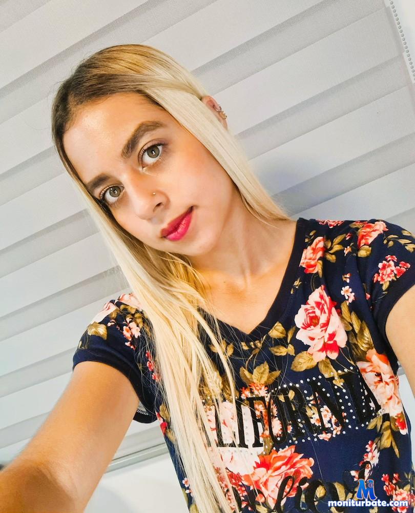 littlee-alex Camsoda performer 