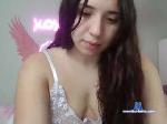 loveznina Camsoda livecam show performer room profile