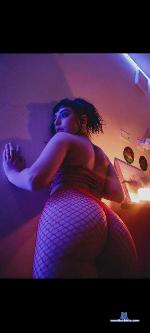 crystalcore Camsoda livecam show performer room profile