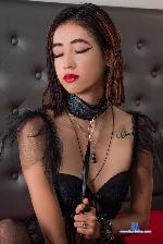 thalya-rose Camsoda livecam show performer room profile