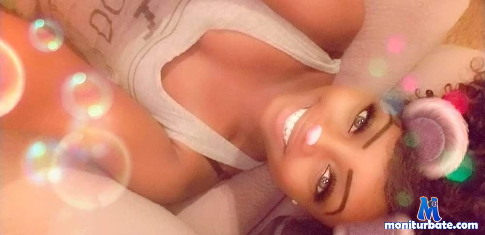 twistofluv camsoda livecam performer profile