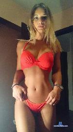 exoticlips Camsoda livecam show performer room profile