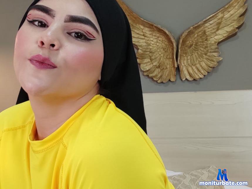 adara-kira camsoda livecam performer profile