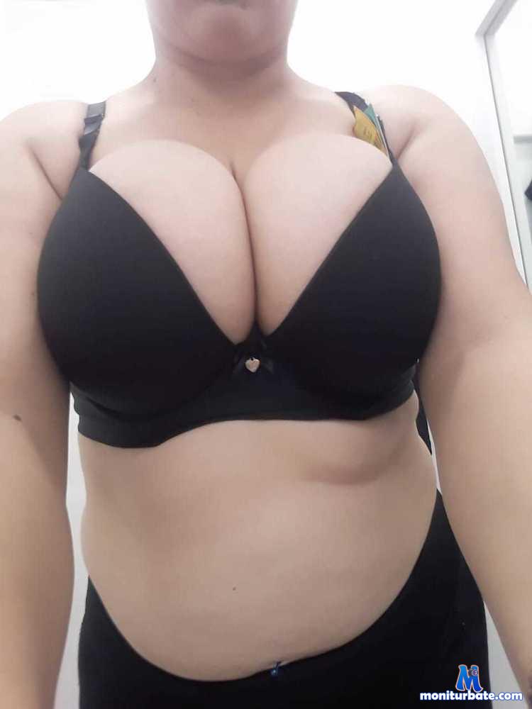medele-jones Camsoda performer 