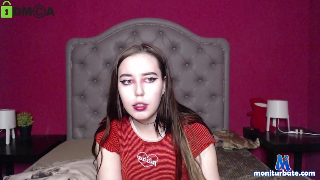 reezecum camsoda livecam performer profile