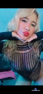 danikacox Camsoda livecam show performer room profile