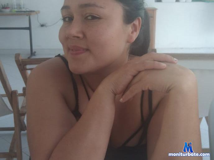 ariannnay camsoda livecam performer profile