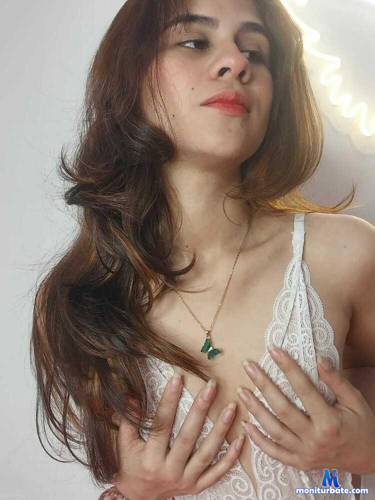 anne-heard camsoda livecam performer profile