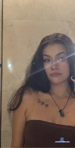 alexundress Camsoda livecam show performer room profile