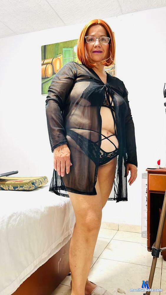 zafiro-56 camsoda livecam performer profile