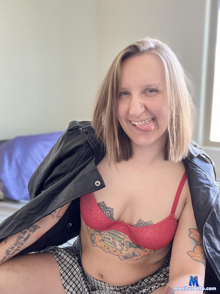 octaviaechos camsoda livecam performer profile