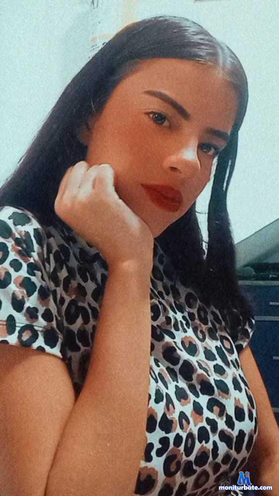 sweetstrawberryy camsoda livecam performer profile