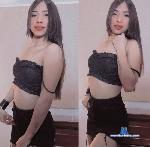 kira-yummy Camsoda livecam show performer room profile
