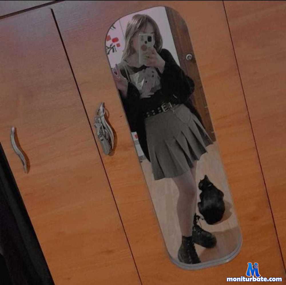 juliietha camsoda livecam performer profile