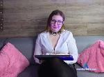 lindameow Camsoda livecam show performer room profile