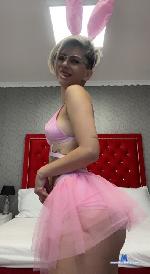 emawestt Camsoda livecam show performer room profile